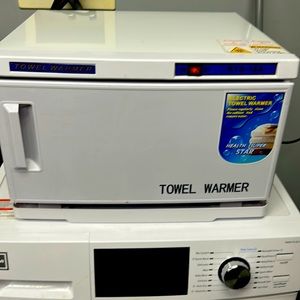 Towel warmer